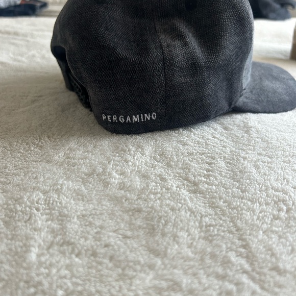 Wool hat - Picture 2 of 2